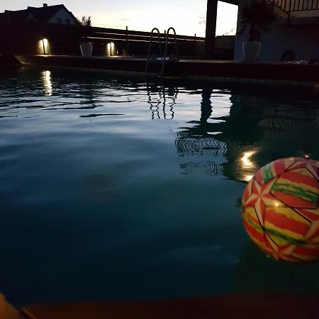 Apartamenty U Wioli I Marcina Leba Exterior foto