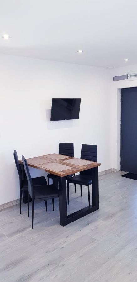 Apartamenty U Wioli I Marcina Leba Exterior foto