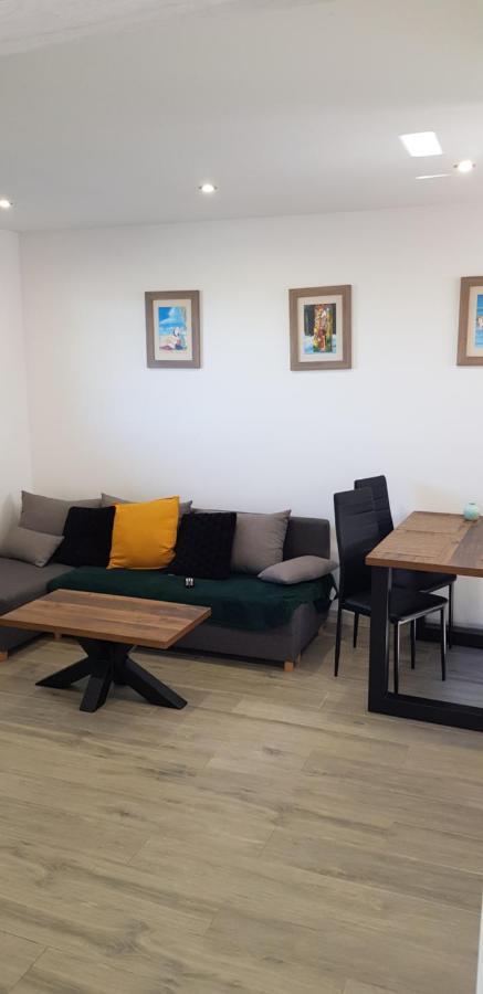 Apartamenty U Wioli I Marcina Leba Exterior foto